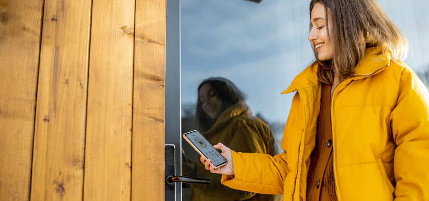 Fingerprint Smart Locks Installation Services in Reedley, California