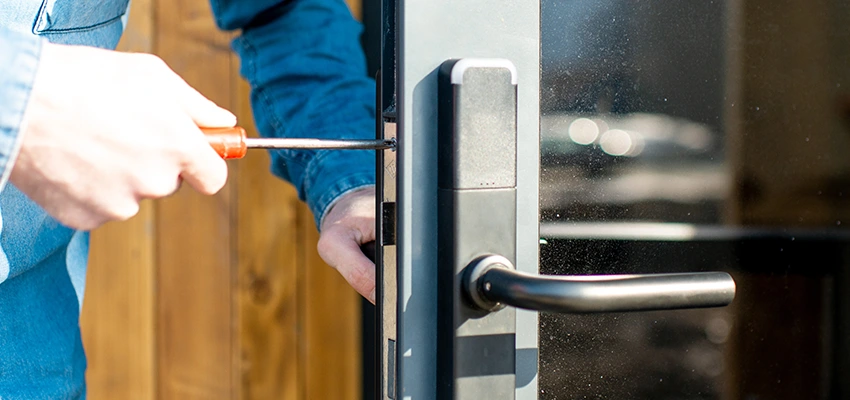 Aluminium Door Lock Replacement in Reedley, California