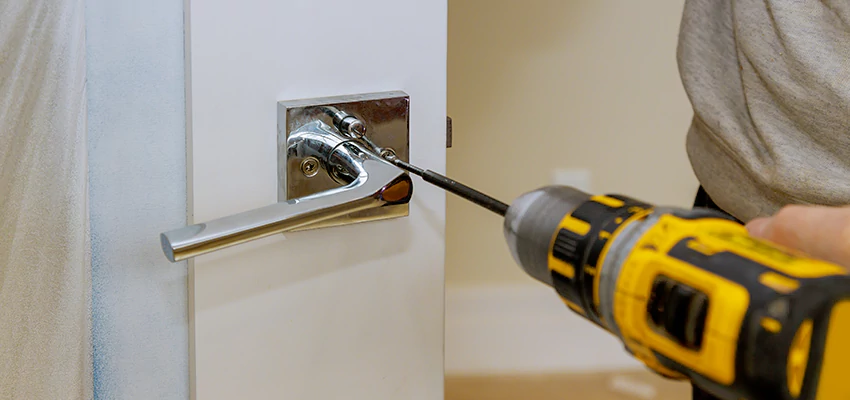 After-hours Locksmith  For Lock Troubleshooting in Reedley, California